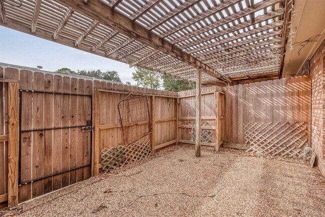 Photo - 10217 Longmont Dr