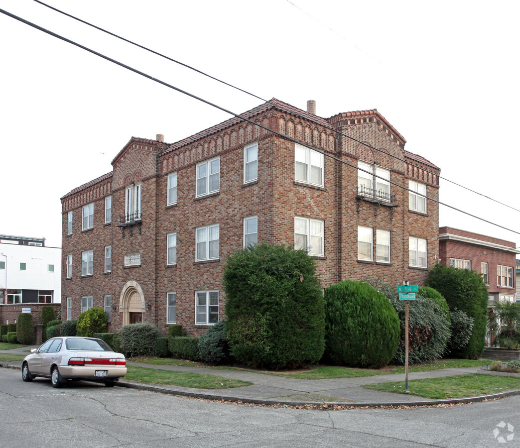Photo - Sunset Heights Apartments