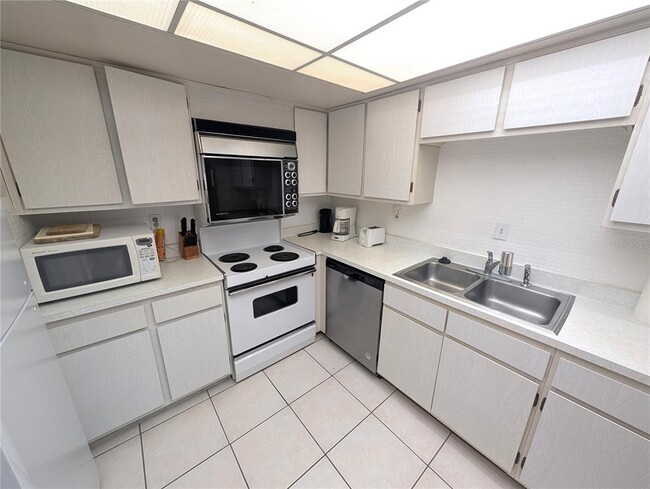 Photo - 17920 Gulf Blvd Unit 1308