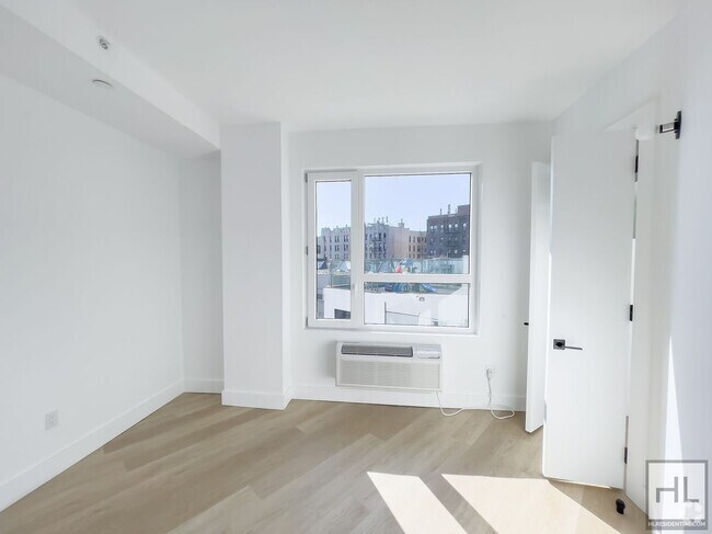 Building Photo - President Street / Crown Heights / Spaciou... Unit 3H Rental