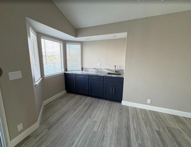 Photo - 1958 Windward Point