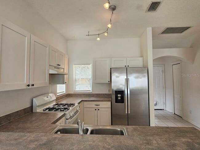 Photo - 7625 Clovelly Park Pl