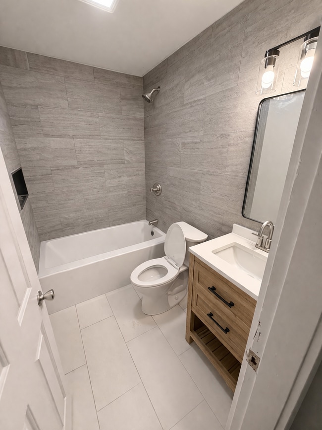 Photo - Twenty Three Deering Unit 1