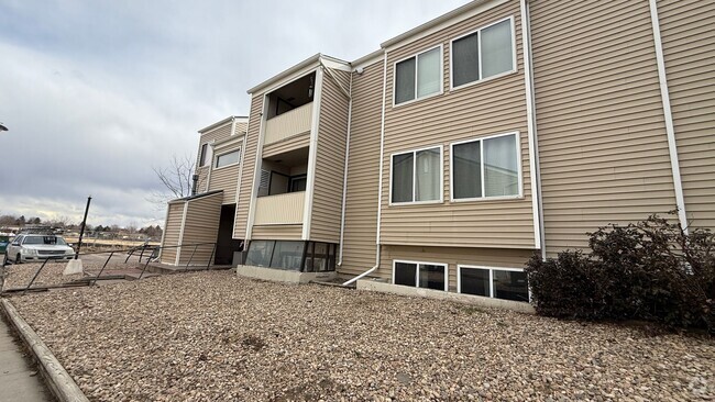 Building Photo - Completely Updated 2 Bedroom 2 Bathroom Co... Unit 232 Rental