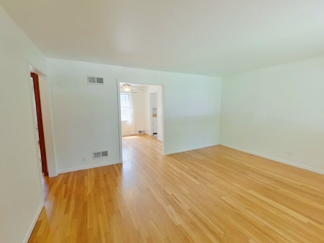 Photo - 1057 N Lightner