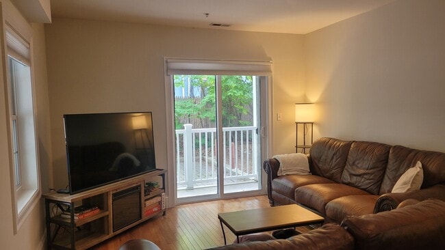 Photo - 244 Main St Unit 1