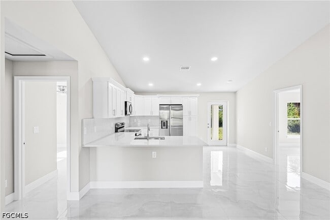313 Laurel Ave