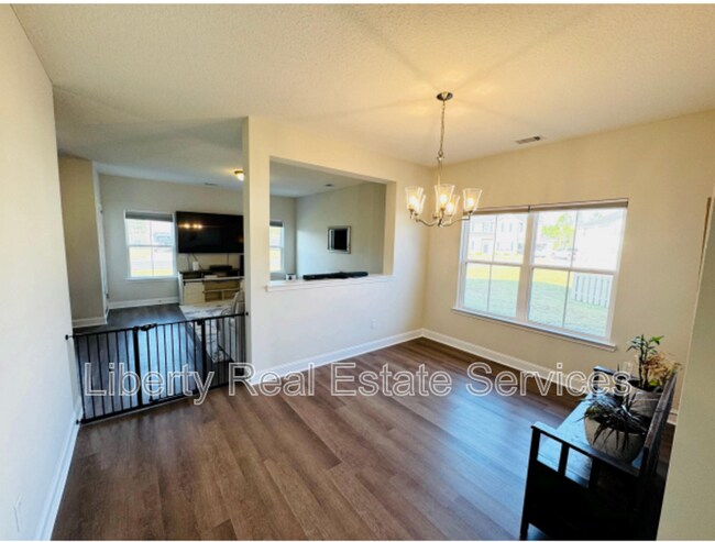 Photo - 342 Mcclelland Lp NE