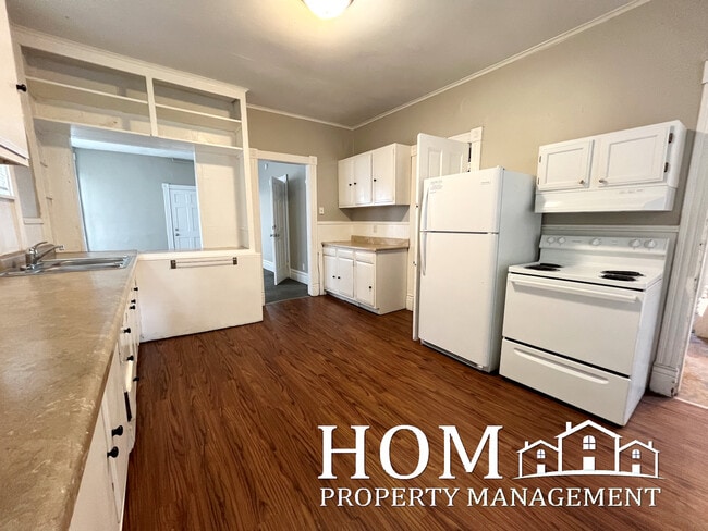 Photo - 229 Center St Unit 1