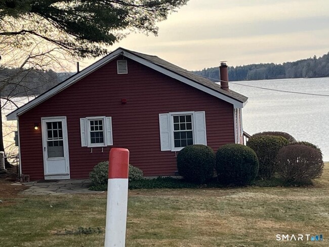 Photo - 71 Ellington Rd