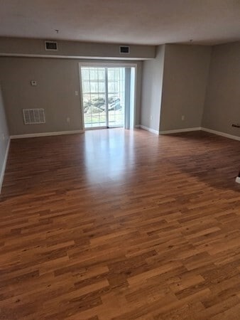 Photo - 670 Bedford St Unit 307