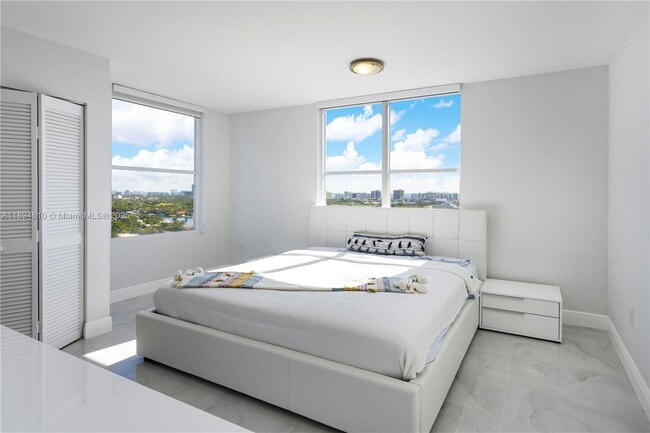 Photo - 1800 Sunset Harbour Dr Unit 2215
