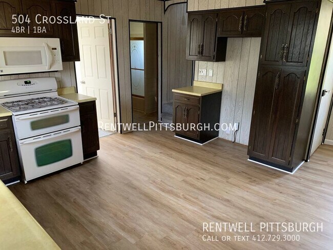 Photo - 4 Bedroom Home in McKeesport - Section 8 i...