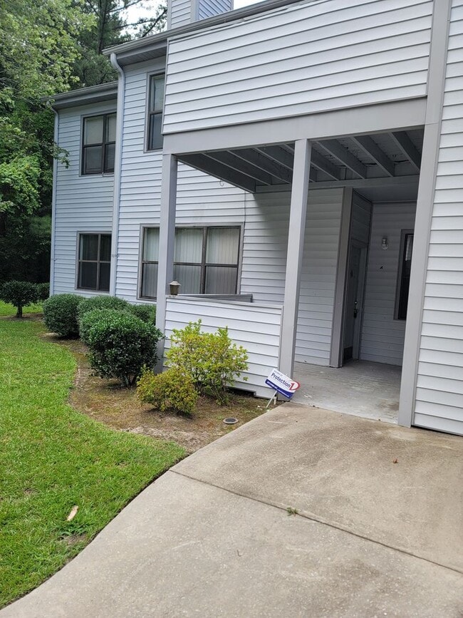 100 Brighton Hl Cir