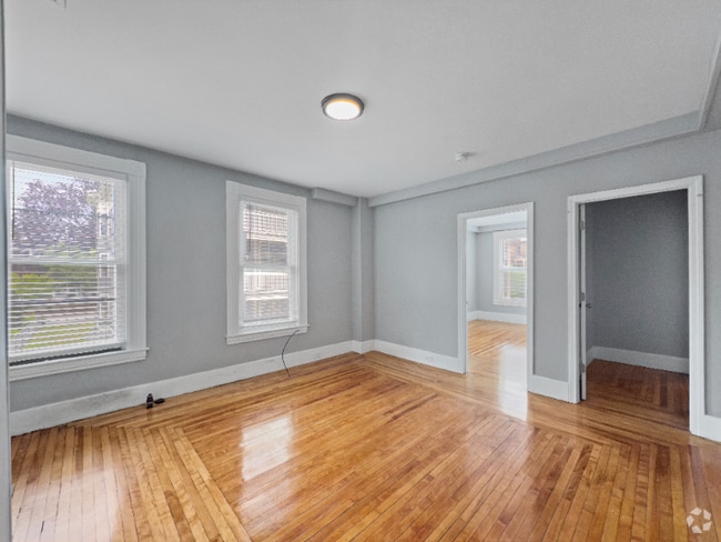 Building Photo - 144-146 Walnut St Rental
