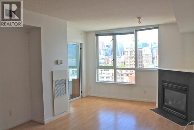 Photo - 63 Keefer Pl Unit 2102