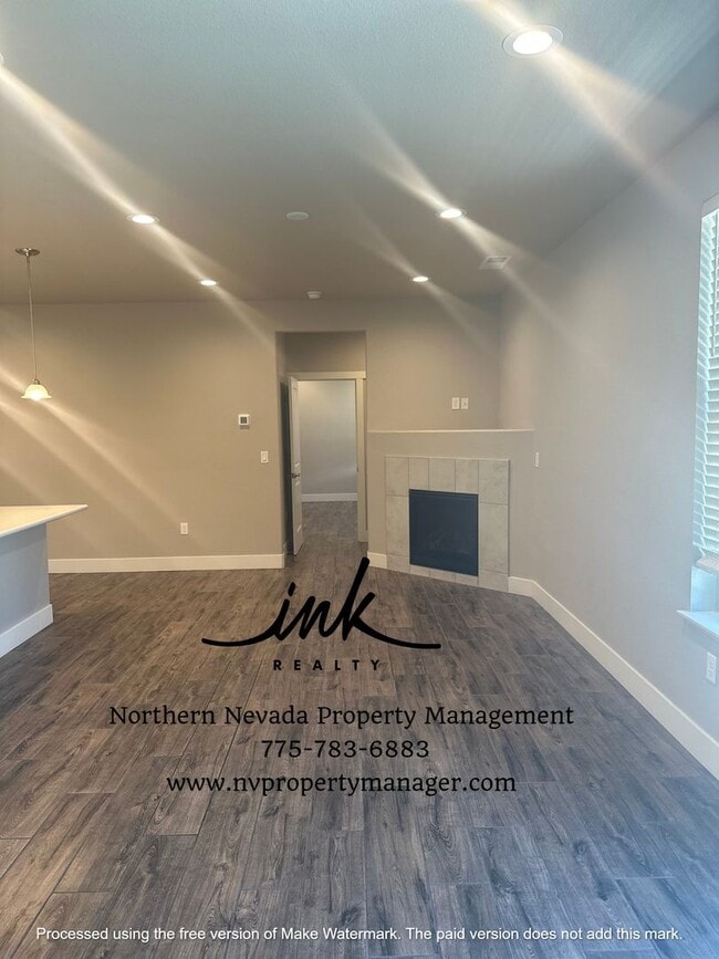 Photo - 1218 W Cottage Loop