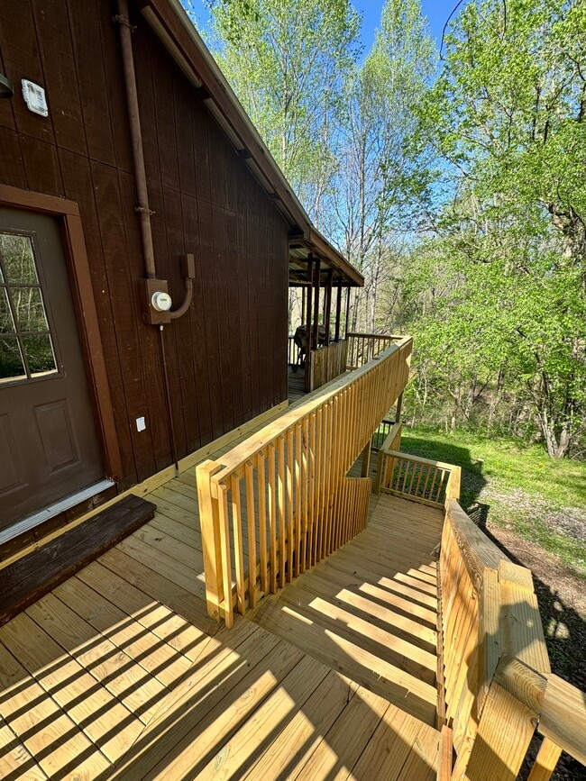 Photo - 710 Broken Arrow Cir