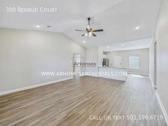 Photo - 300 Redbud Ct