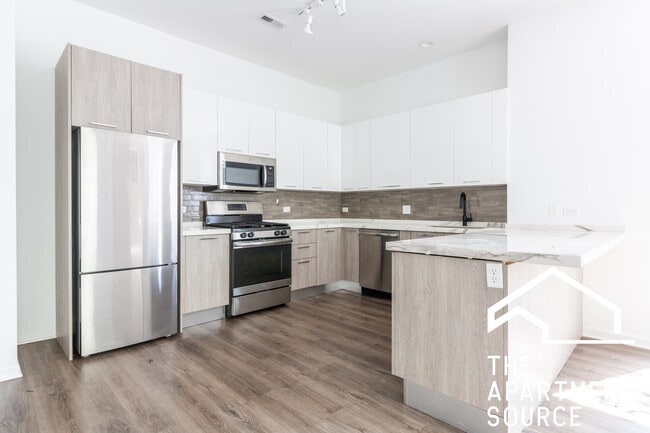 Building Photo - 2550 S Wabash Ave Unit 302