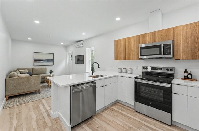 Photo - 73 Portland St Unit 101