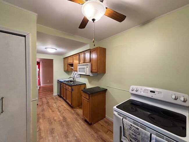 Photo - 17082 Kingsbrooke Dr