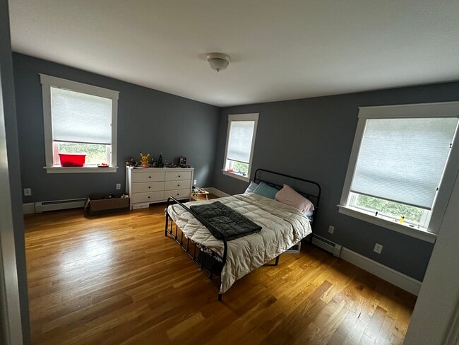 Photo - 20 Chosen Vale Ln