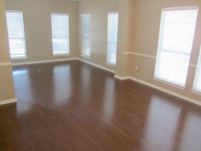 Photo - 1815 Hickory Ridge Cove