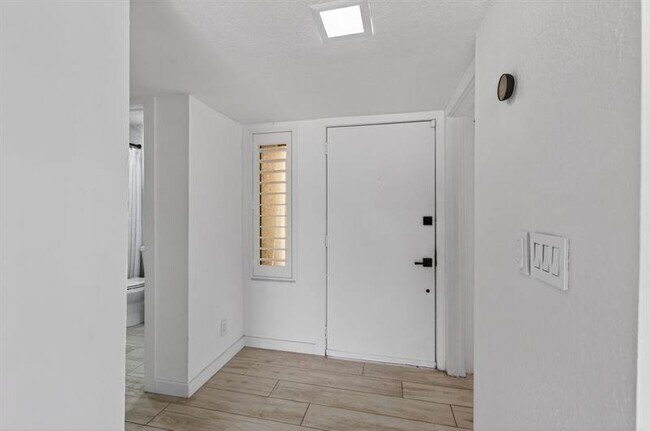 Photo - 1089 NW 13th St Unit 1