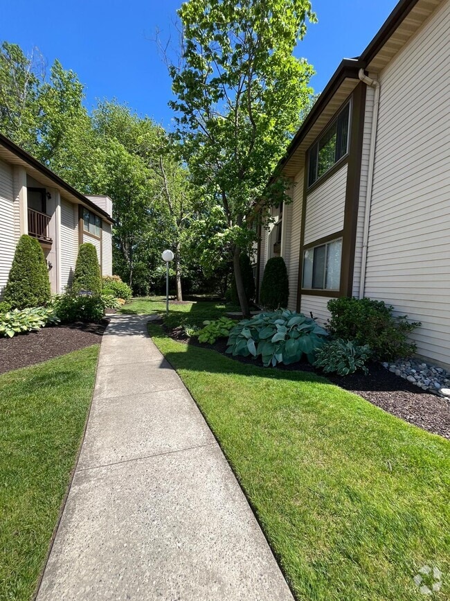 Building Photo - 1603 Britton Pl Unit 1603 Rental