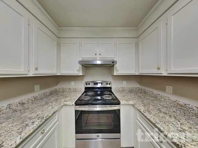 Photo - 337 Montclaire Ln