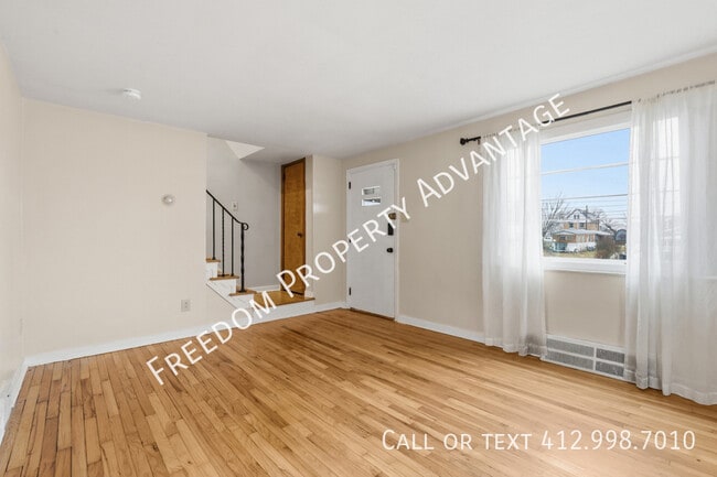 Photo - 2266 Glenbury St