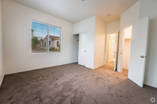 Building Photo - Cute 2 Bedroom Single Story Home in the No...