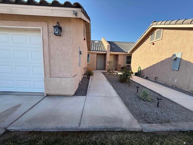 Photo - 7375 E 39th St