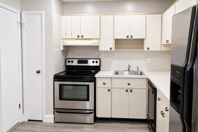 Photo - 4880 NW 22nd St Unidad 309