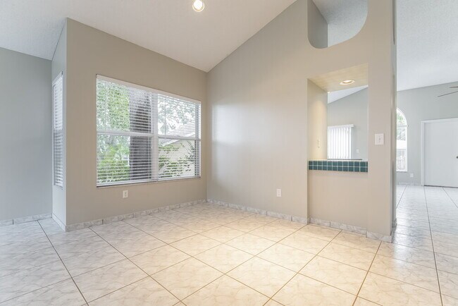 Photo - 8853 Parliament Ct