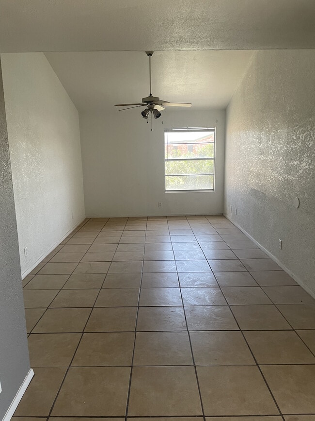Willow Wood Apartments