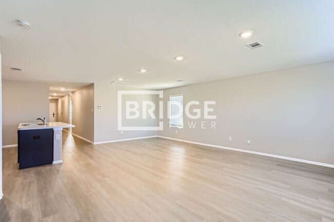 Photo - 3334 Aster Mdw Wy