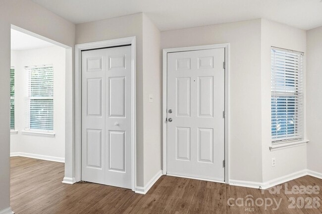 6000 Gray Gate Ln