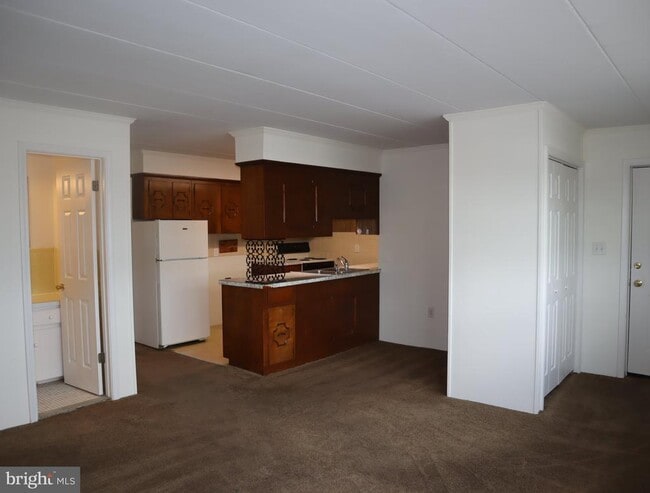 Photo - 319 Camden Ave Unit F