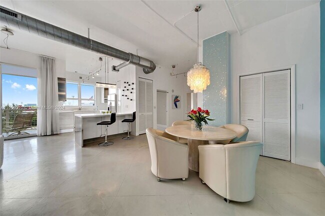 Photo - 2001 Biscayne Blvd