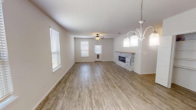 Photo - "Flexible Living and Modern Style in Growing Jarrell, TX!"