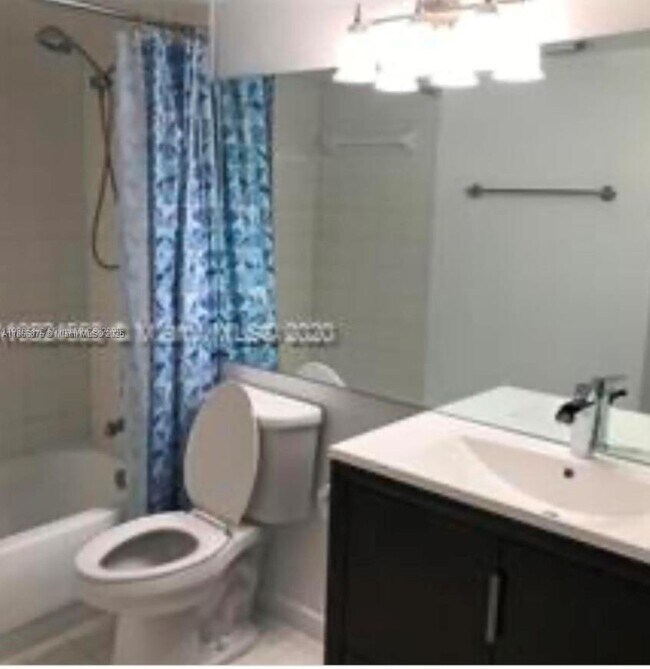 Photo - 19601 E Country Club Dr Unit 7204