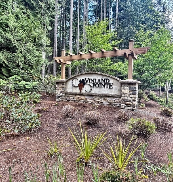 Photo - 1896 Claret Loop NW