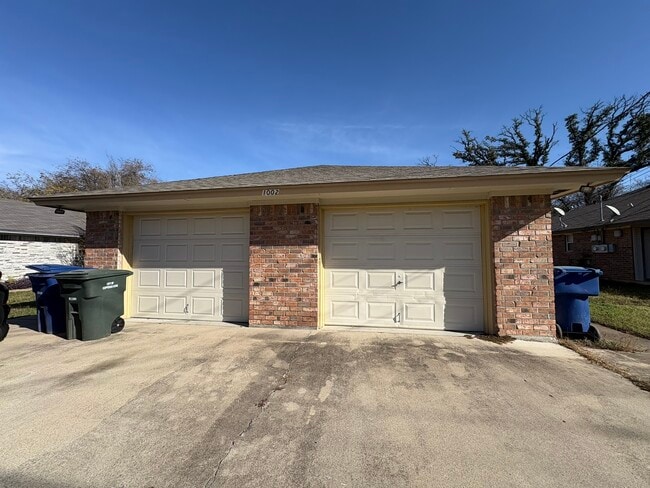 Photo - 1002 W Avenue B Unit 2