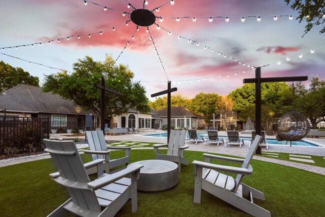 BBQ Grill Seating Near Pool