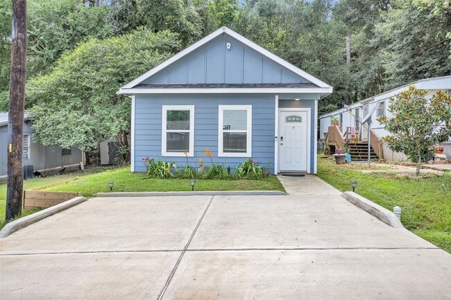 Building Photo - 286 Westchase St