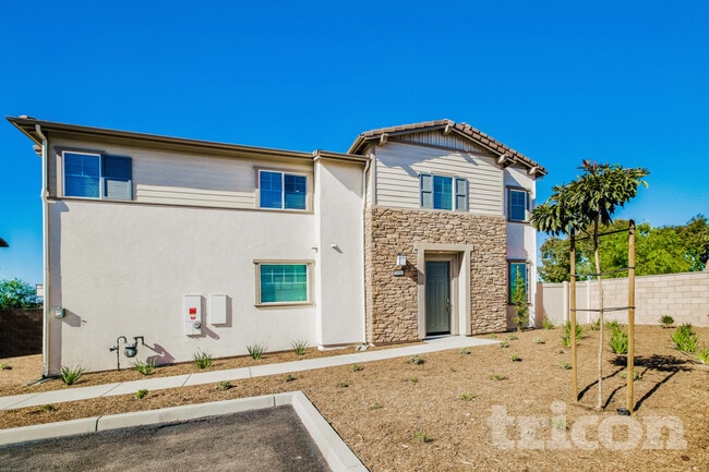 Building Photo - 31515 Hans Dr