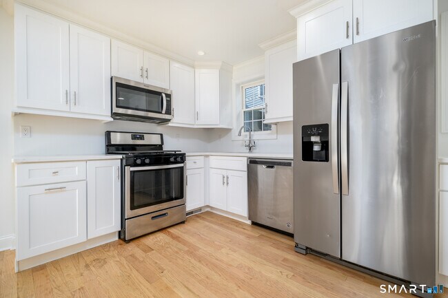 Photo - 159 Grove St