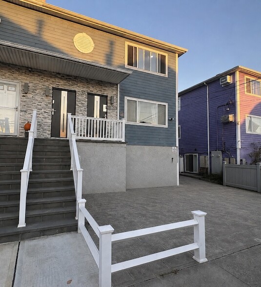 Building Photo - 166 Beach 98th Street Unit 1